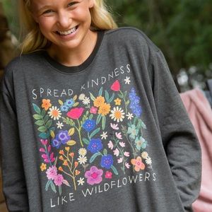 NWOT 🎉 Natural Life Comfy Pocket Sweatshirt